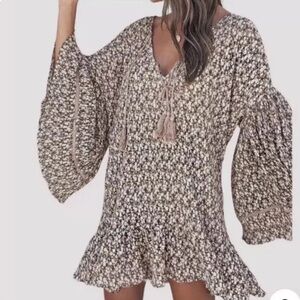 Storia boho Floral mini dress size M
